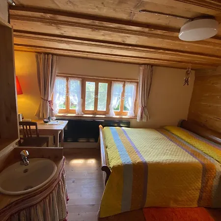 לינה וארוחת בוקר Casa Vegana 3*